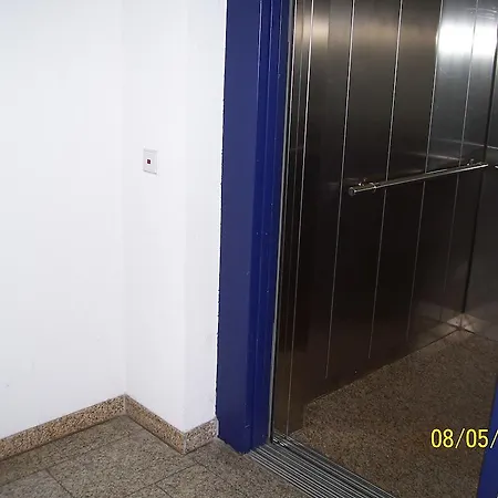 Zentrale Ferienwohnung In Апартаменты *